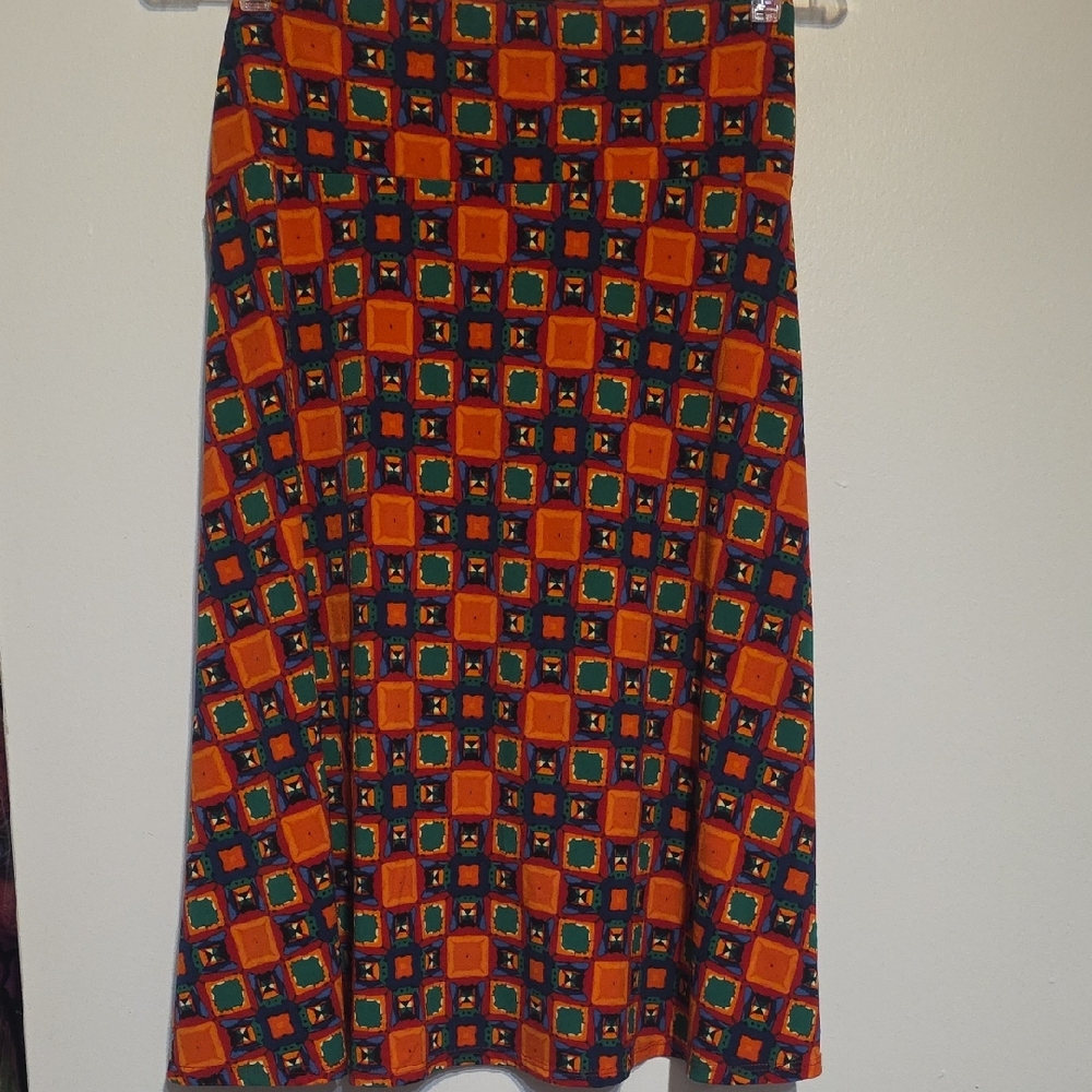 LuLaRoe Geometric Patterned Orange and Green Skirt